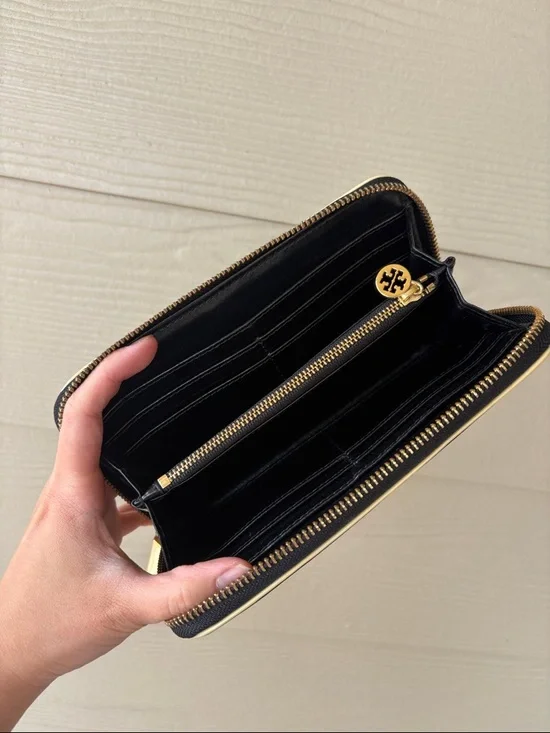 Tory Burch Black Patent Zip-Around Wallet with Logo - Picture 8 of 11